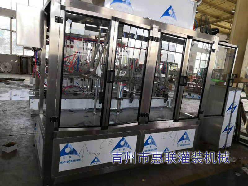 洗潔精灌裝機