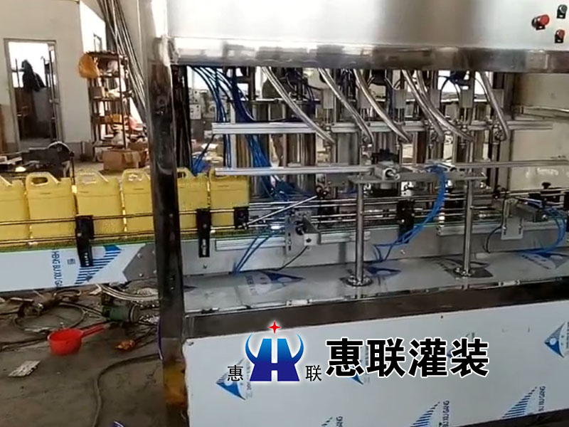 洗潔精灌裝機