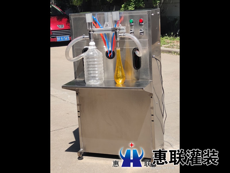 半自動食用油灌裝機
